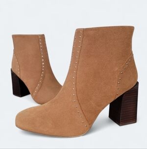 Mi.im Camel Brown Boots with Studs and block heels Size 8.5